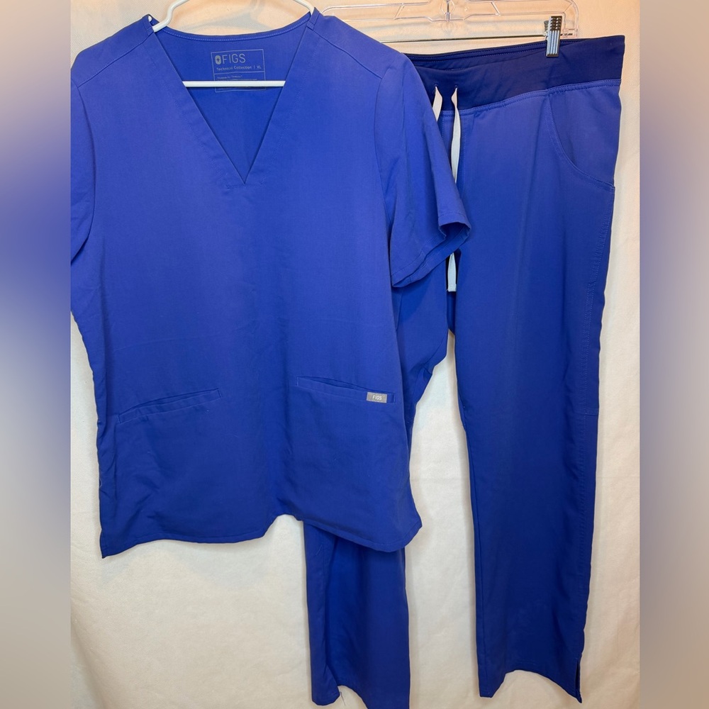 FIGS Blue Scrub Set Size XL